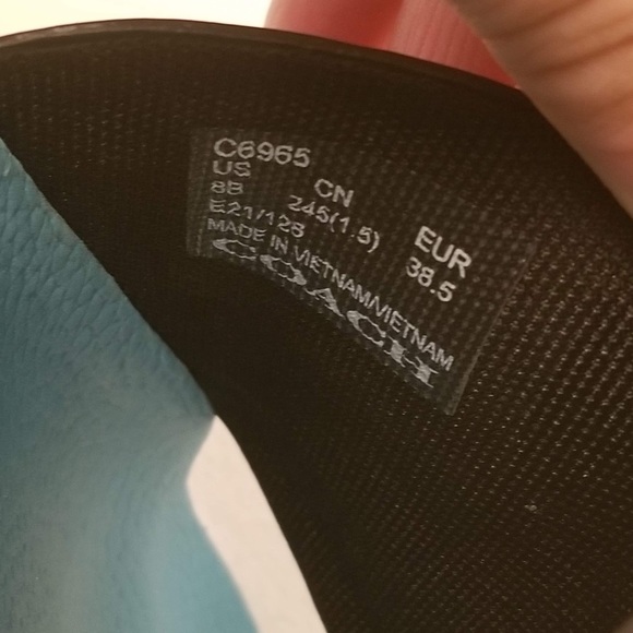 Wmns sz 8 COACH Udele Bird Printed Water Resistant Pool Slides - Picture 7 of 7